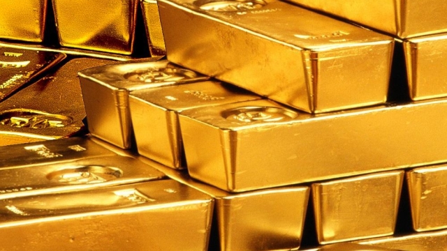 Striking Gold: Unveiling the Secrets of Investing in Precious Metals