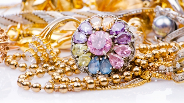 Sparkling Style on a Budget: Uncover Affordable Jewelry Treasures