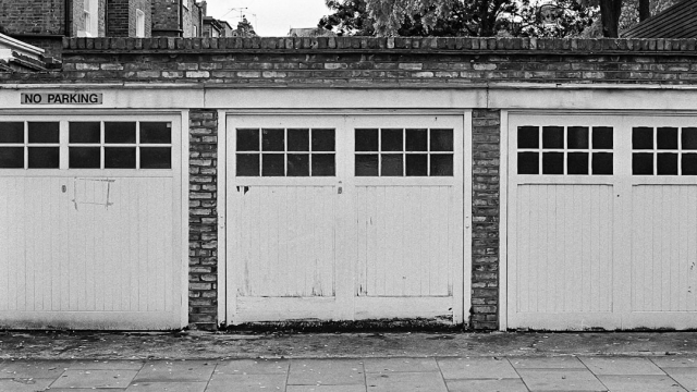 Choosing the Right Pet Door for Your Home Installing door